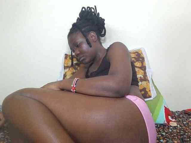 Ebonysweetcandy webcam