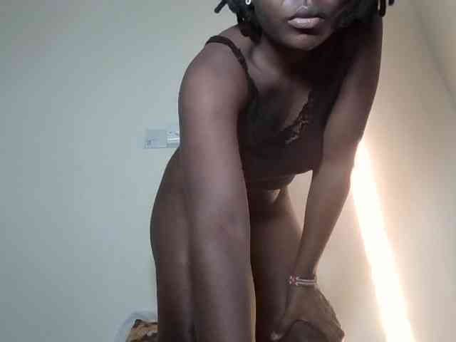 Ebonysweetcandy webcam