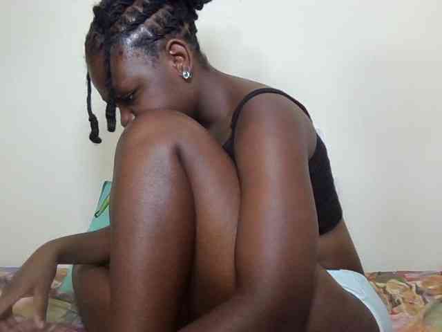 Ebonysweetcandy webcam