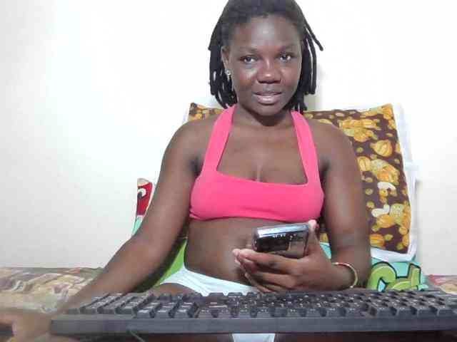 ebonysweetcandy's live room