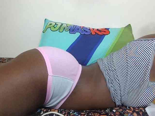 Ebonysweetcandy webcam