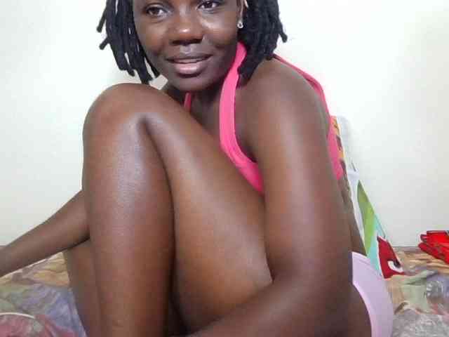 Ebonysweetcandy webcam