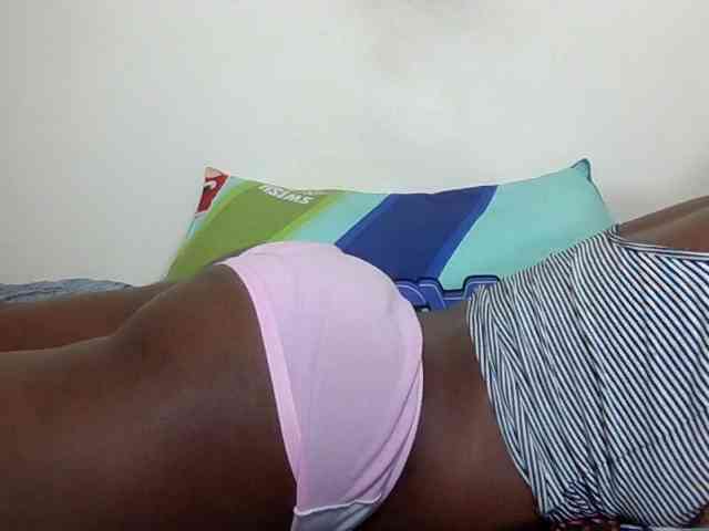 Ebonysweetcandy webcam