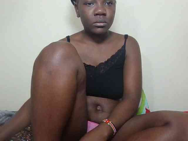 Ebonysweetcandy webcam
