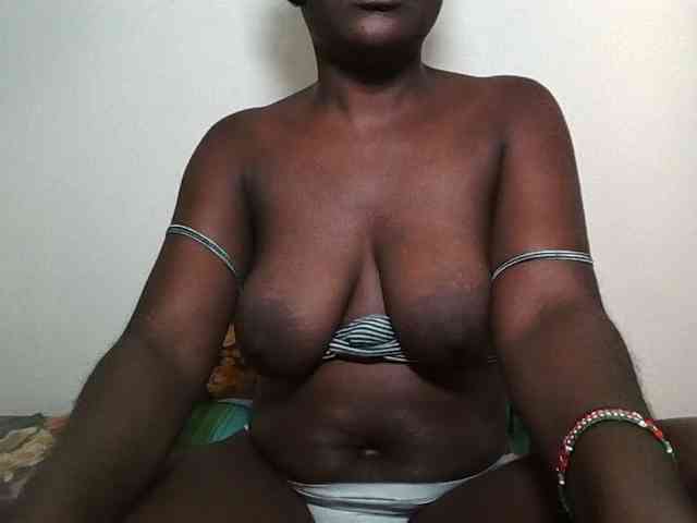 Ebonysweetcandy webcam