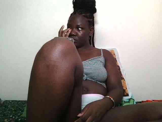 Ebonysweetcandy webcam