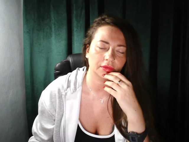 NoraHot live webcam show