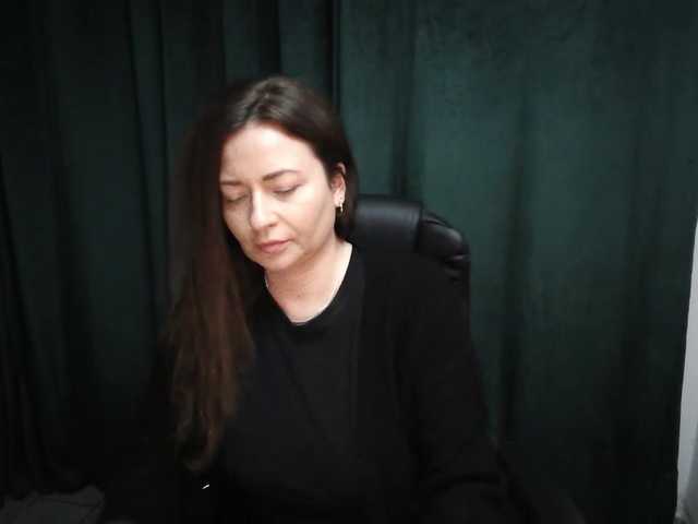 NoraHot live cam preview