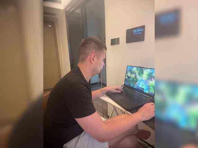 AndrewLawson Sex Cam Show