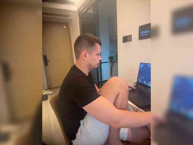 AndrewLawson Sex Cam Show