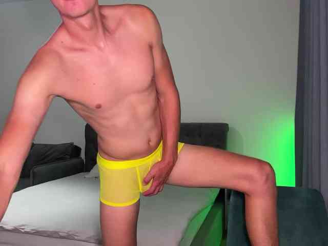 MaxDream Sex Cam Show