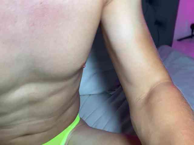 MaxDream Sex Cam Show