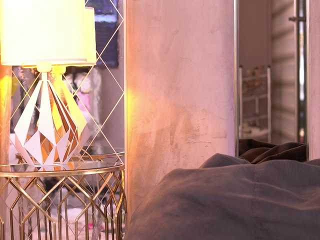 EmmaEmber live cam on BongaCams