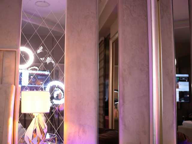 Emmaember live cam