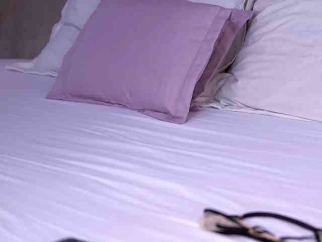 EmmaEmber Live Webcam on BongaCams