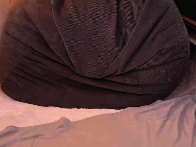 EmmaEmber webcam