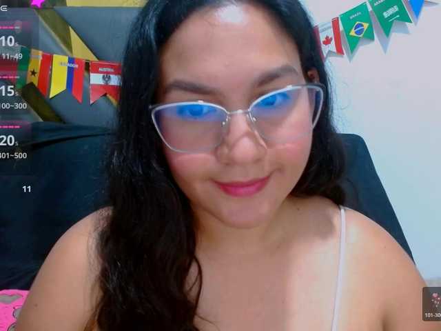 hilaryhot18