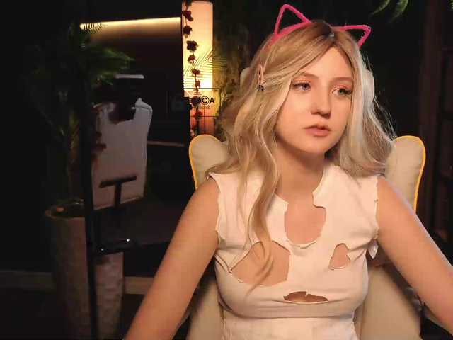 Aliselle live cam on BongaCams
