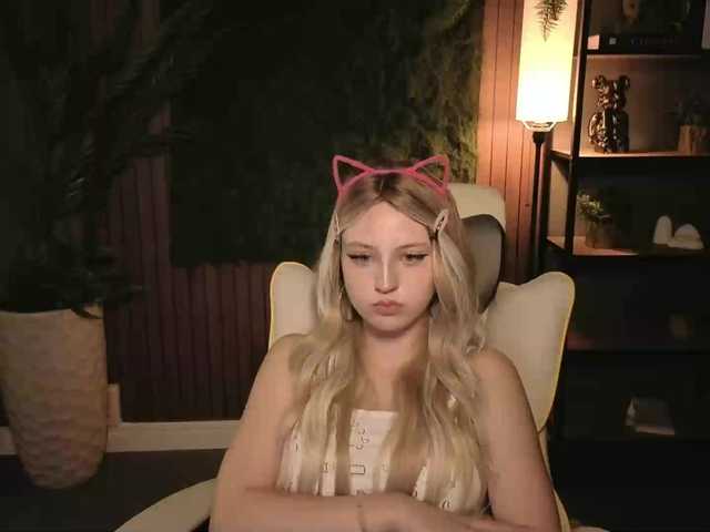 Aliselle live cam on BongaCams