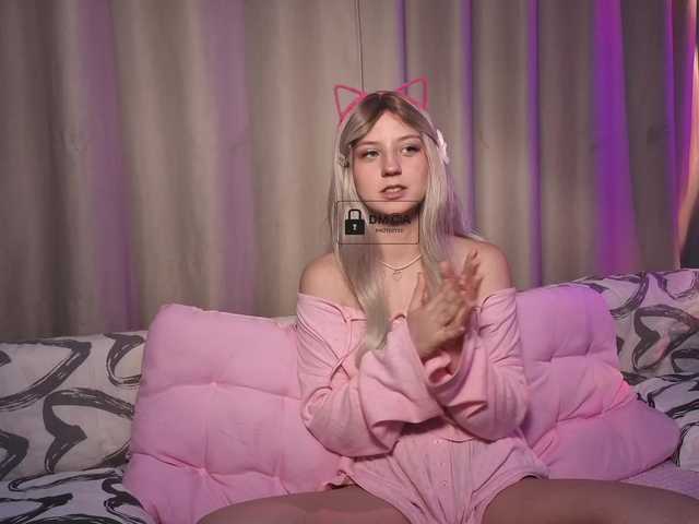 Aliselle live cam on BongaCams