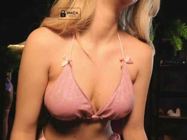 Aliselle live cam on BongaCams