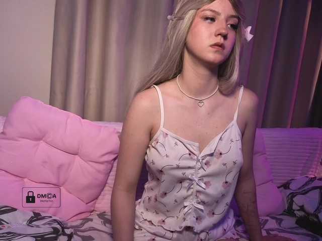Aliselle live cam on BongaCams