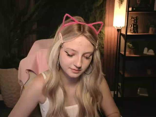 Aliselle live cam on BongaCams