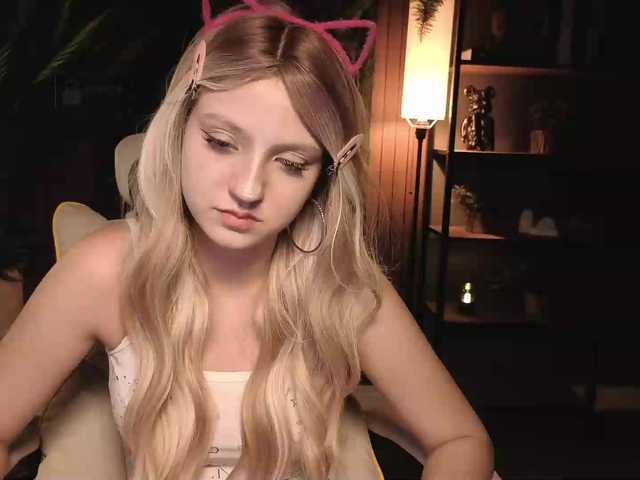 Aliselle live cam on BongaCams