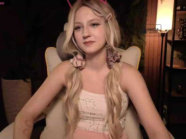 Aliselle live cam on BongaCams