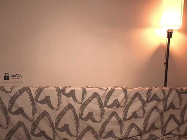 Aliselle live cam on BongaCams
