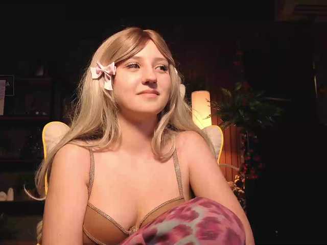 Aliselle live cam on BongaCams