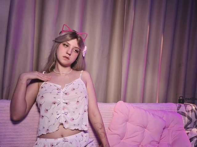 Aliselle live cam on BongaCams