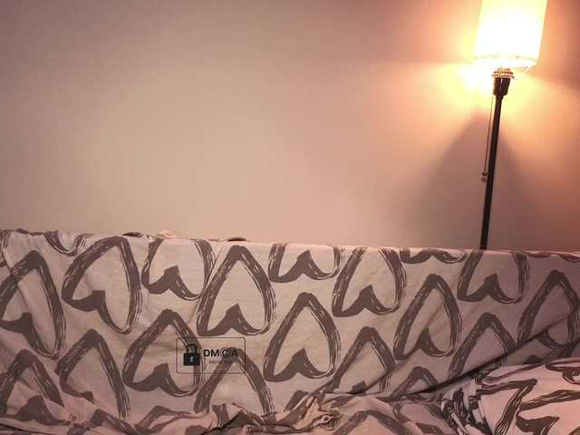 Aliselle live cam on BongaCams
