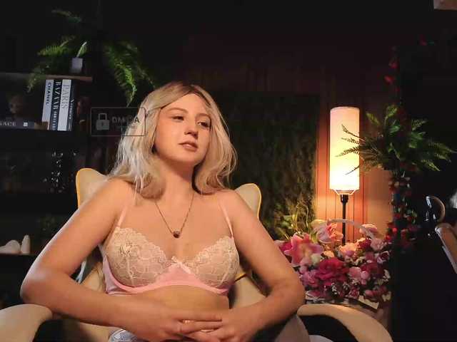 Aliselle live cam on BongaCams