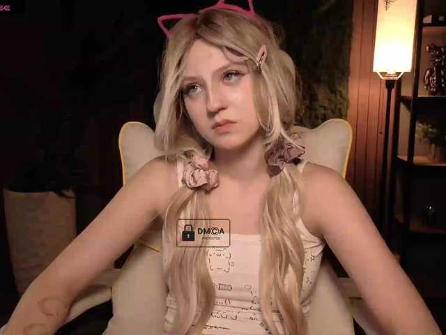Aliselle live cam on BongaCams