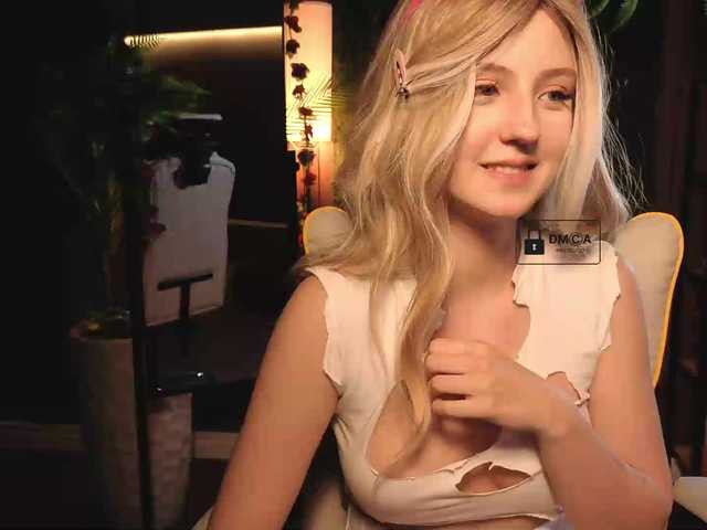 Aliselle live cam on BongaCams