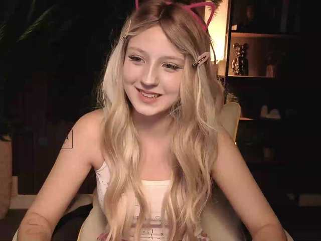 Aliselle live cam on BongaCams