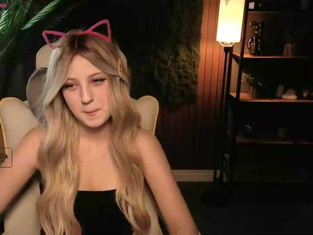 Aliselle live cam on BongaCams