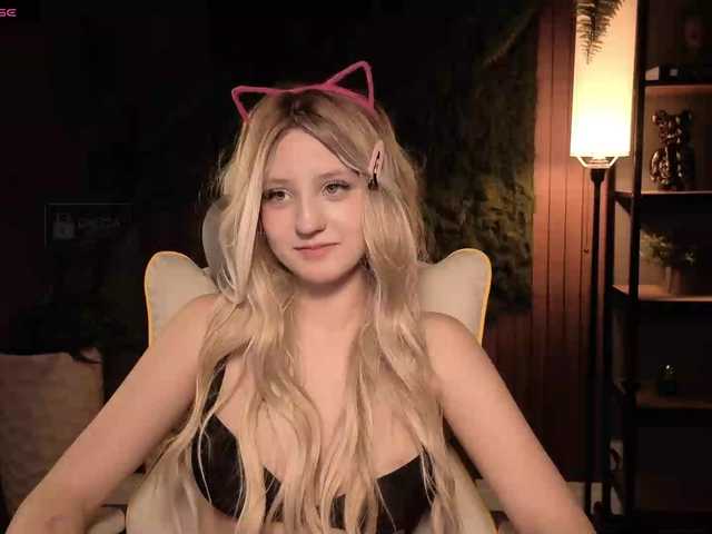 Aliselle live cam on BongaCams