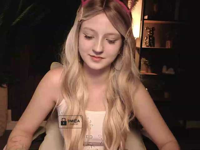 Aliselle live cam on BongaCams
