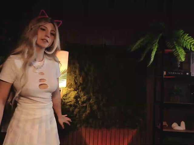 Aliselle live cam on BongaCams