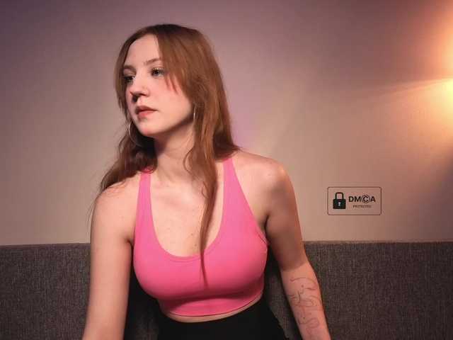 Aliselle live cam on BongaCams