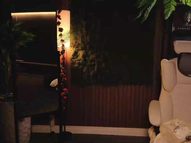 Aliselle live cam on BongaCams