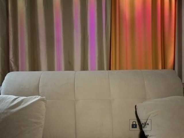 Aliselle live cam on BongaCams