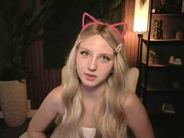Aliselle live cam on BongaCams
