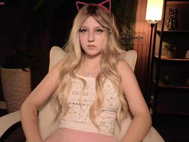 Aliselle live cam on BongaCams