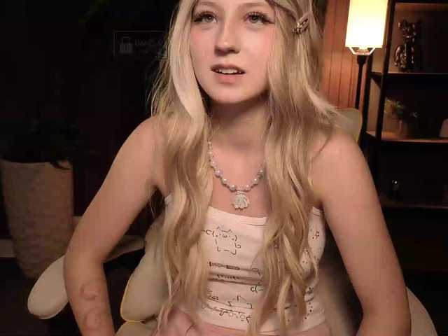 Aliselle live cam on BongaCams