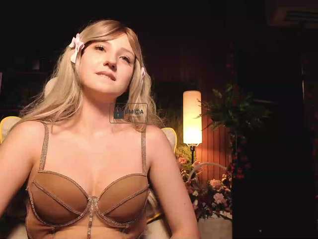 Aliselle live webcam show
