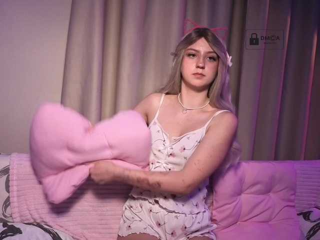Aliselle live cam on BongaCams