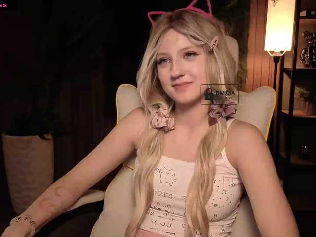 Aliselle live cam on BongaCams